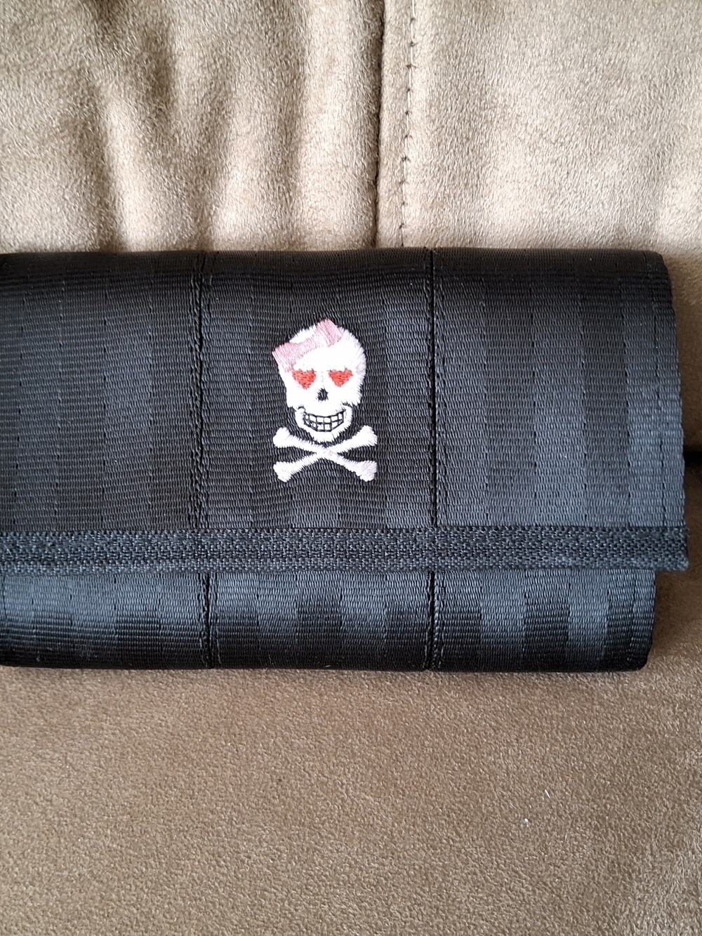 Harvey's Seatbelt Bags Skully Snap Wallet